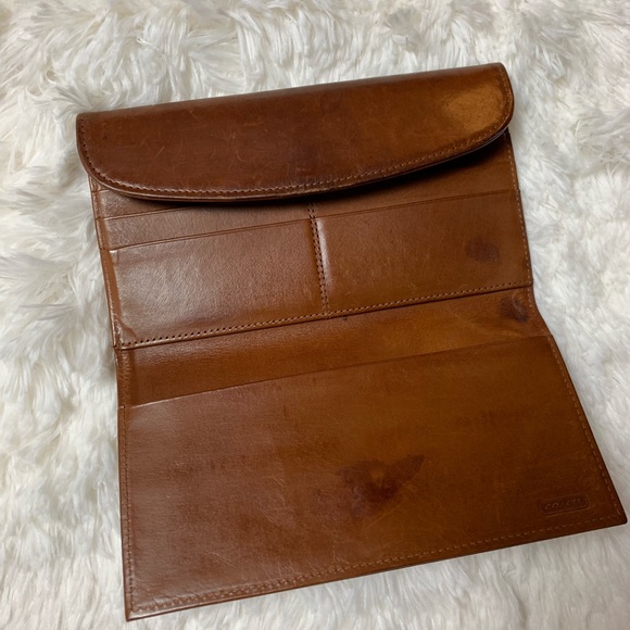 Coach Handbags - 💫Vintage coach billfold